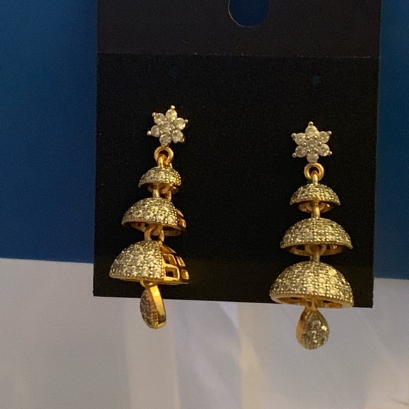 Stepping stones earring - Picture 2 of 6